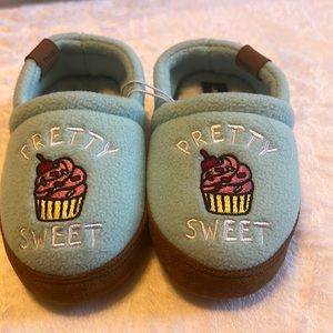 Life Is Good Pretty Sweet Slipper NWT Kids Size 7/8